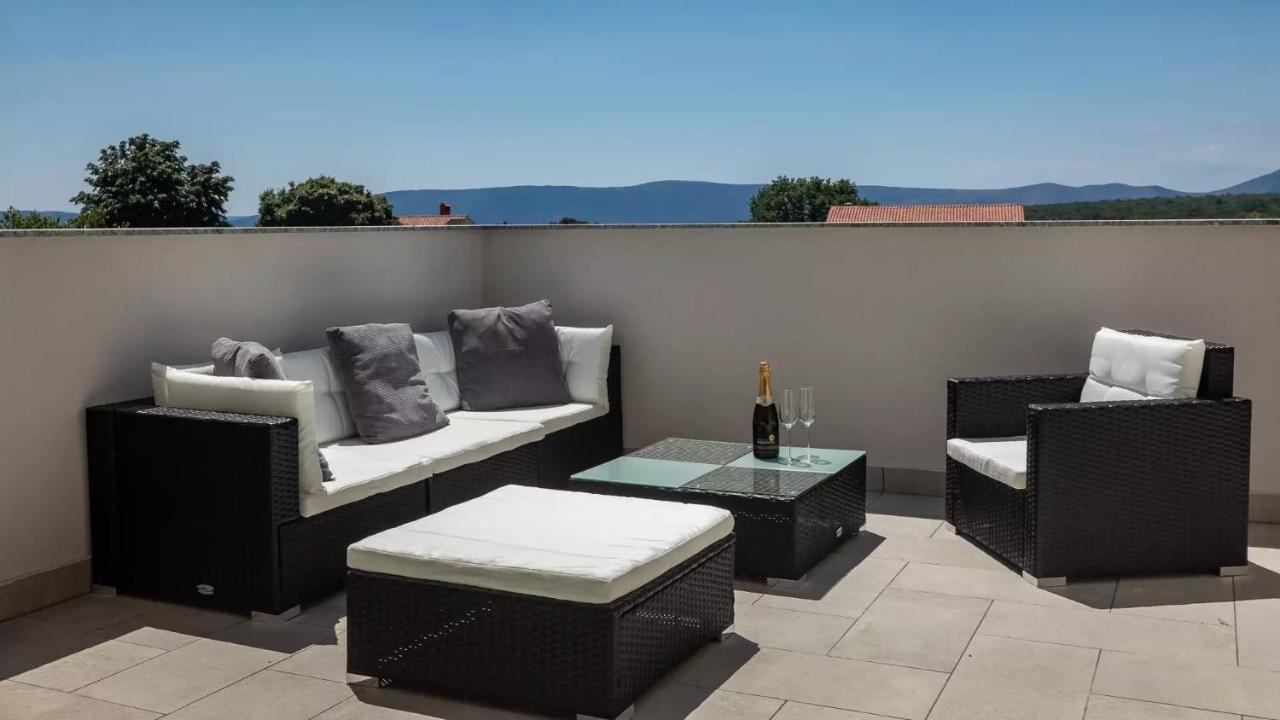Luxury Subventus Villa